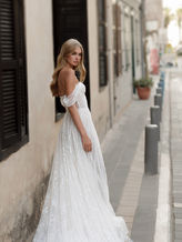 Birenzweig | wedding dress and evening dress in Hong Kong | The Wedding Gown