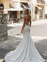 Birenzweig | wedding dress and evening dress in Hong Kong | The Wedding Gown
